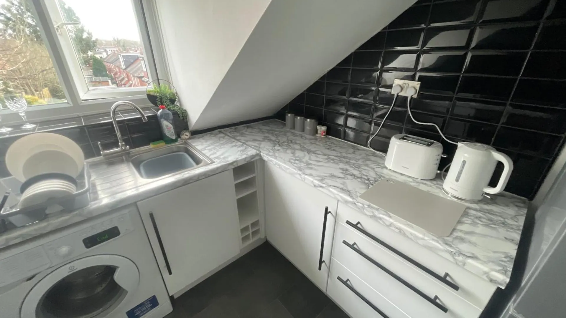 Stylish Two Bedroom Apartment In Leeds 0*, 리즈 영국
